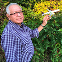 One of Arnold’s personal career highlights was creating the eagle design that was embossed on Air Canada’s Boeing 767 jet airliners from 2001 to 2008.