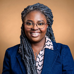 Autrice Yewande Daniel-Ayoade